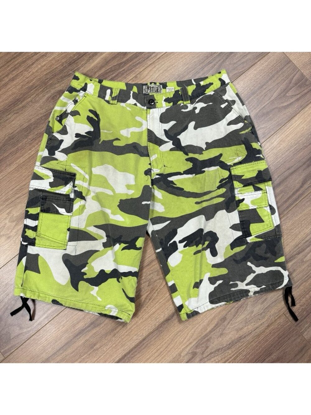 Vintage BTL Baggy Camouflage Cargo Shorts Y2K Skater Grunge Green Mens 42 Rave